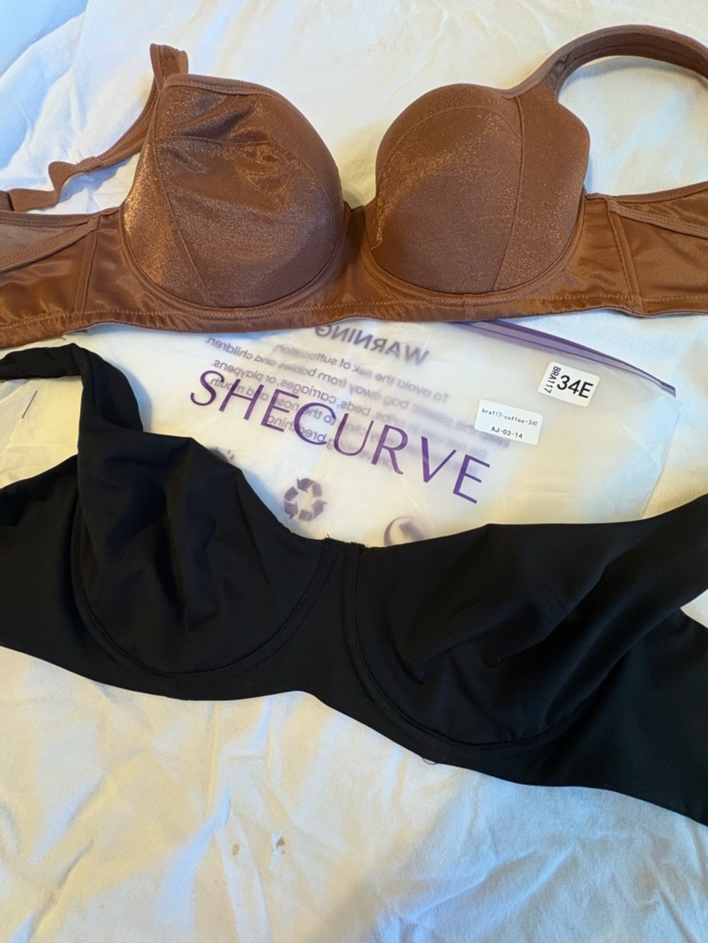 BUNDLE, two Shecurve bras 34DD / 34E